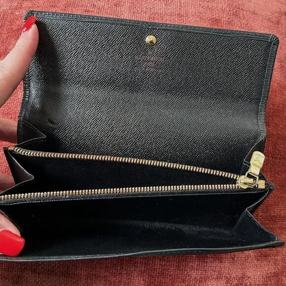 LOUIS VUITTON Epi Leather Wallet Black - Picture 9 of 9